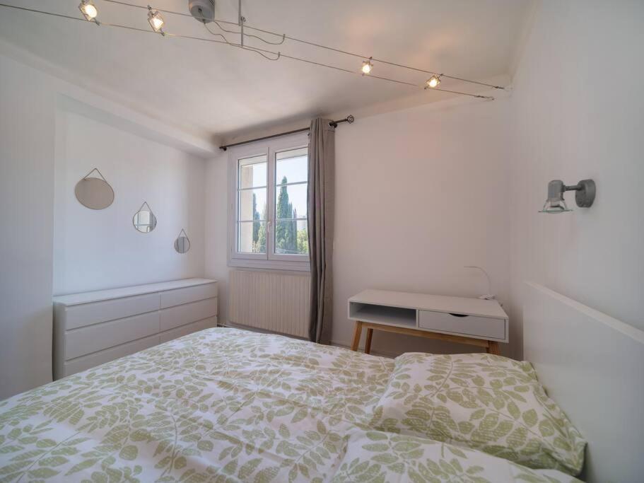 Appartement Tout Equipe Traversant 6 A 8 Couchages Marseille Eksteriør billede