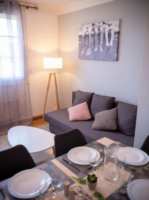 Appartement Tout Equipe Traversant 6 A 8 Couchages Marseille Eksteriør billede